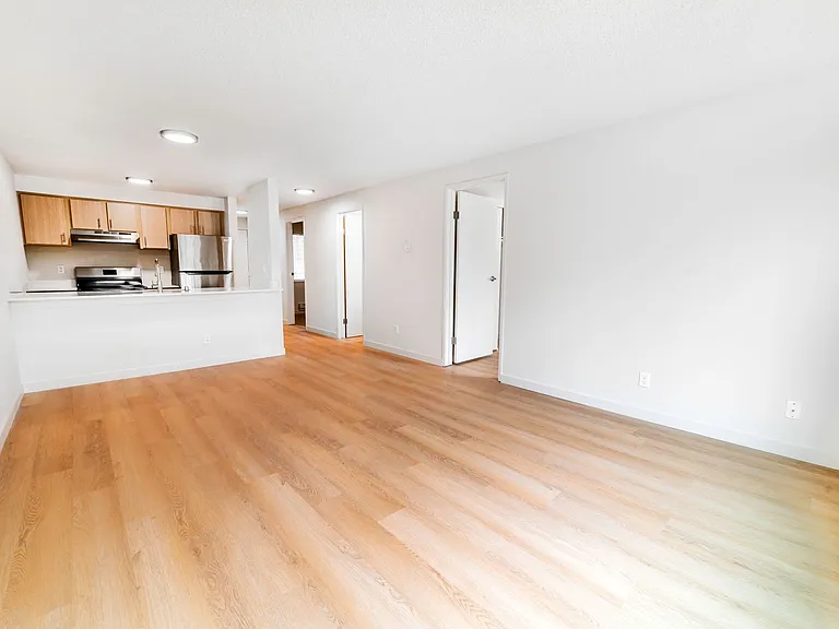 Greenlake Terrace Apartments — Photo 38