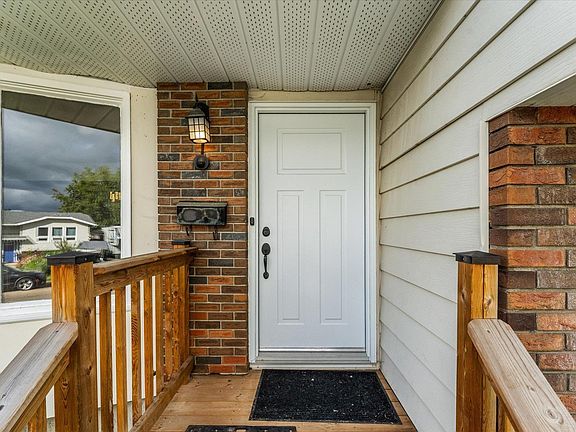 5th image of 3 Windermere Dr S