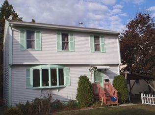 17 Gordon St, Cranston, RI 02910