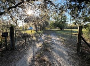 208 Henscratch Rd, Lake Placid, FL 33852