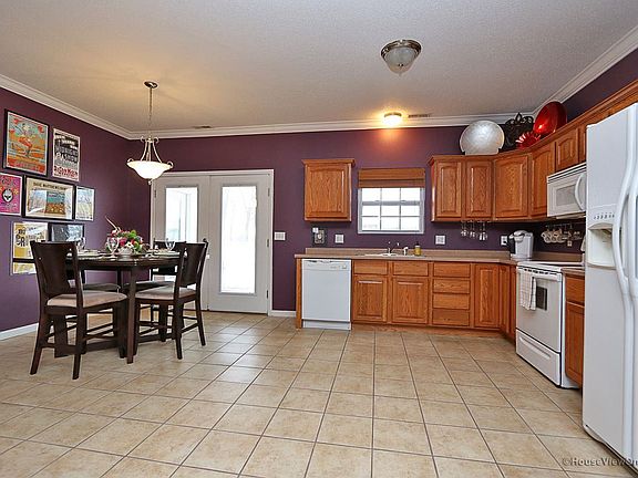 4th image of 212 Brookside Dr