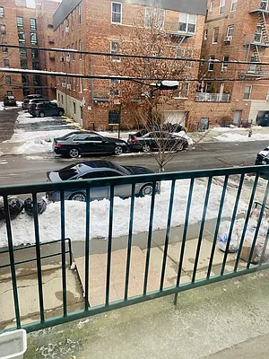 Rented by 18 REALTY | media 44