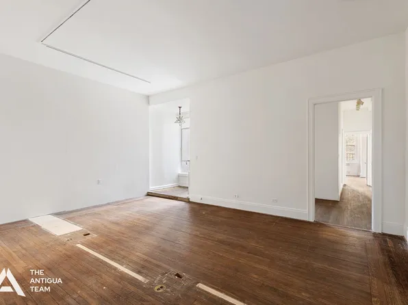 45 East 66th Street 4N image 3 of 9