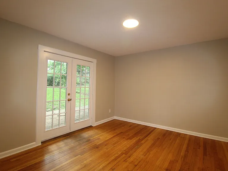 5314 Linden St — Photo 10