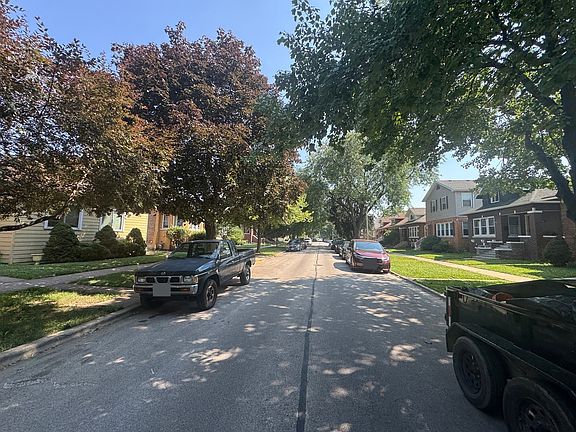 4th image of 3530 Elmwood Ave