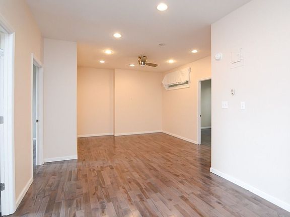 3rd image of 377 Montgomery St APT C2