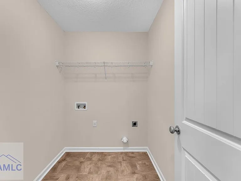 139 W West Winn Ave — Photo 21