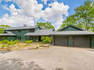 1097 Winrock Dr, Morrilton, AR 72110