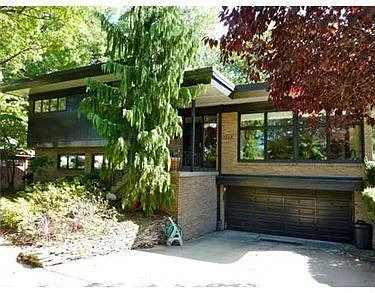 114 Penrose Dr photo 1