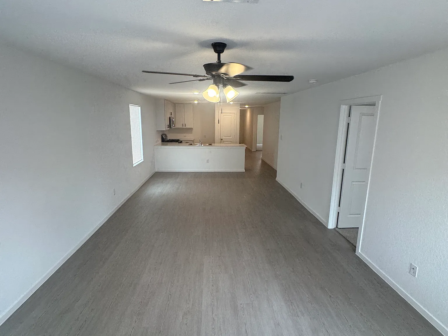 4 bed, 1500 sqft, $1,595 — Photo 4