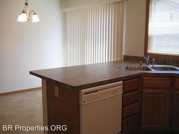 3rd image of 6315 52nd St Unit 5