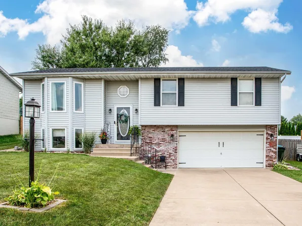 112 Lexington Dr, East Peoria, IL 61611