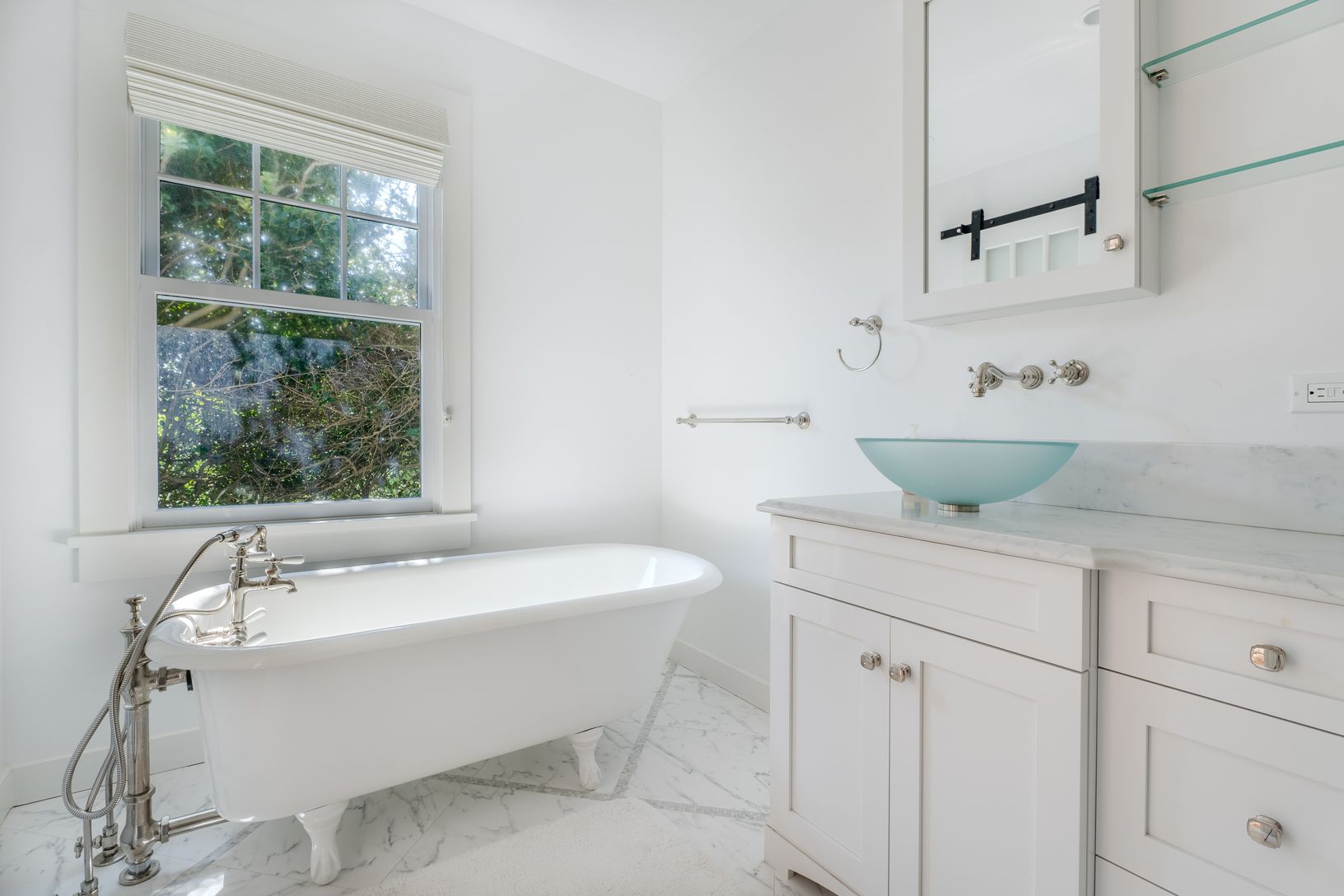  Primary guest bath 2 of 5