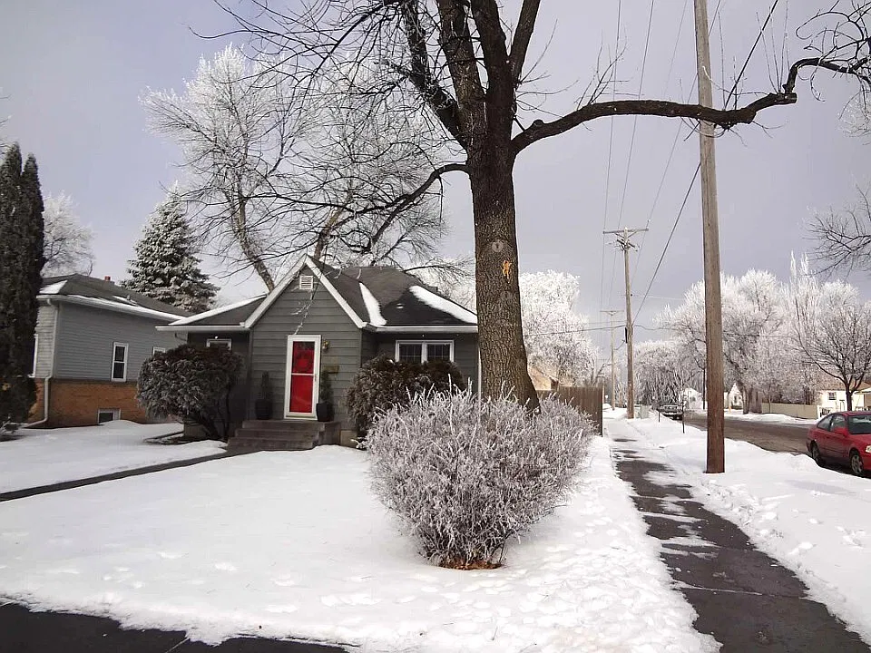 2 bed, 712 sqft, $1,400 — Photo 2