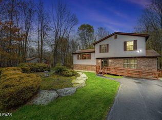 4072 S Fairway Dr, Lake Ariel, PA 18436