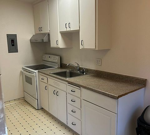 2nd image of 1208 P St APT 7