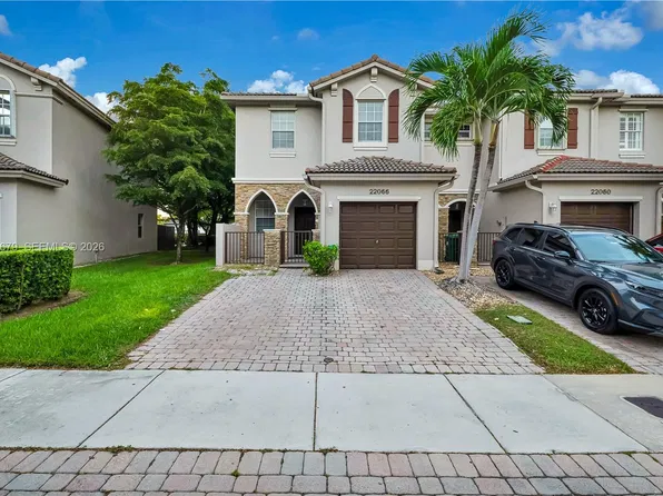 22066 SW 93rd Pl, Cutler Bay, FL 33190