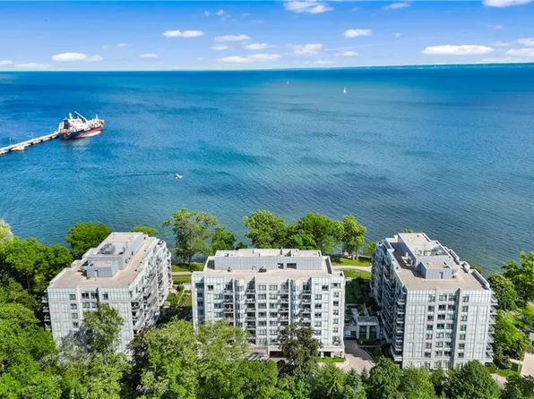 3500 Lakeshore Rd W #205, Oakville, ON L6L 0B4