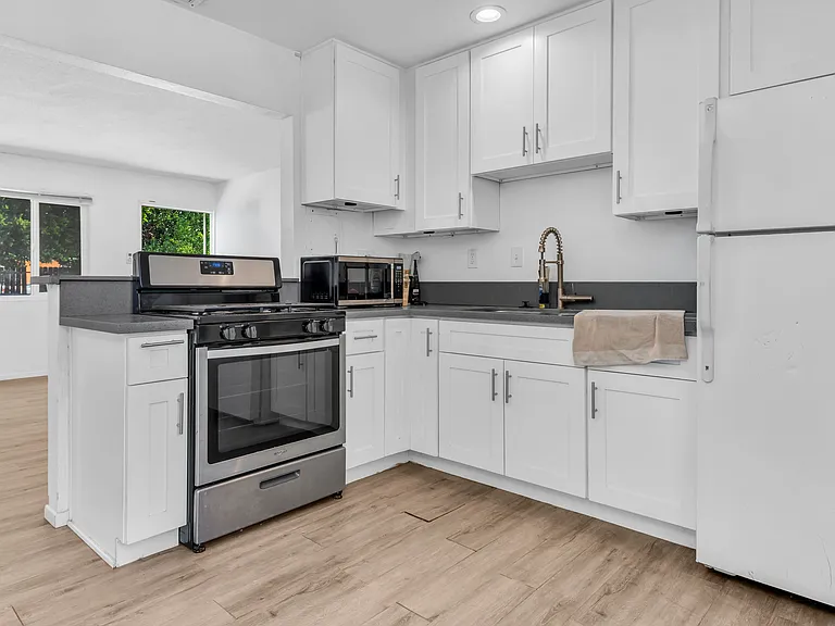 3941 E Calle De Ricardo #3 — Photo 3