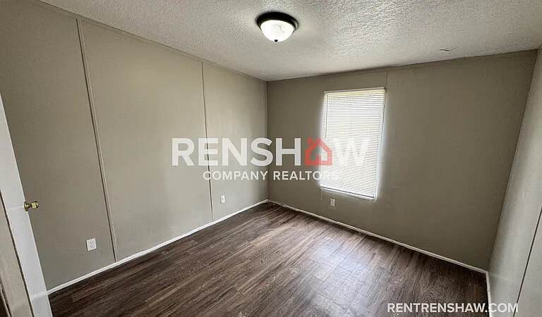 288 W Brooks Rd — Photo 6
