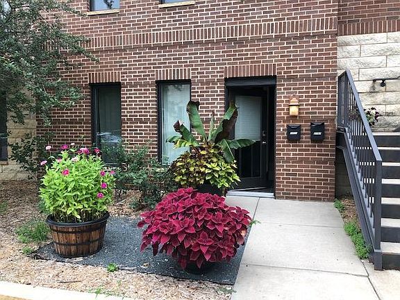 2nd image of 2705 1st Ave S #103