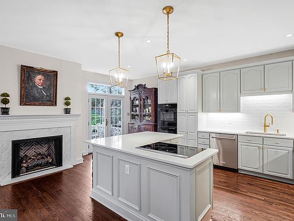 3rd image of 10508 James Wren Way