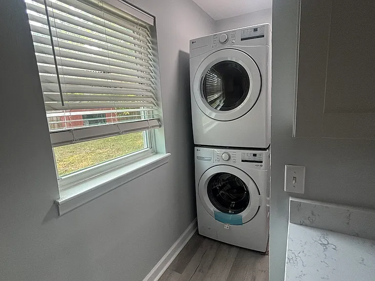 711 Argonne Ct — Photo 23