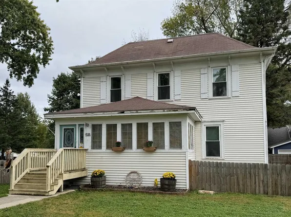 518 N Main St, Buffalo Center, IA 50424