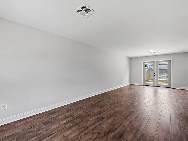 1108 Red Barn Ln — Photo 4