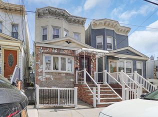 102-12 85th Road, Richmond Hill, NY 11418