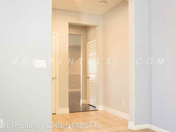 3rd image of 1645 Courtyard Dr