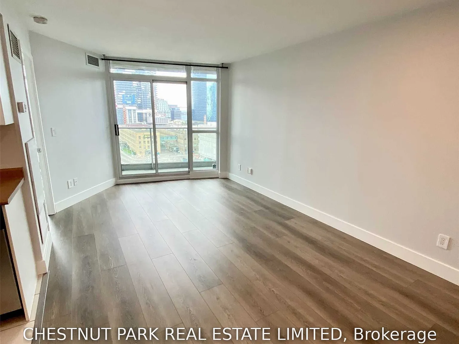 1 bed, $2,300 — Photo 4