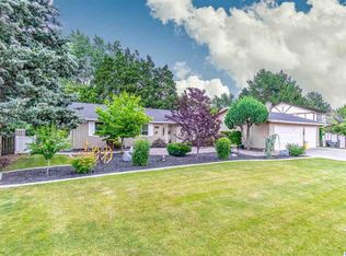 318 Spring St, Richland, WA 99354