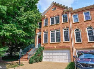 7568 Chrisland Cv, Falls Church, VA 22042