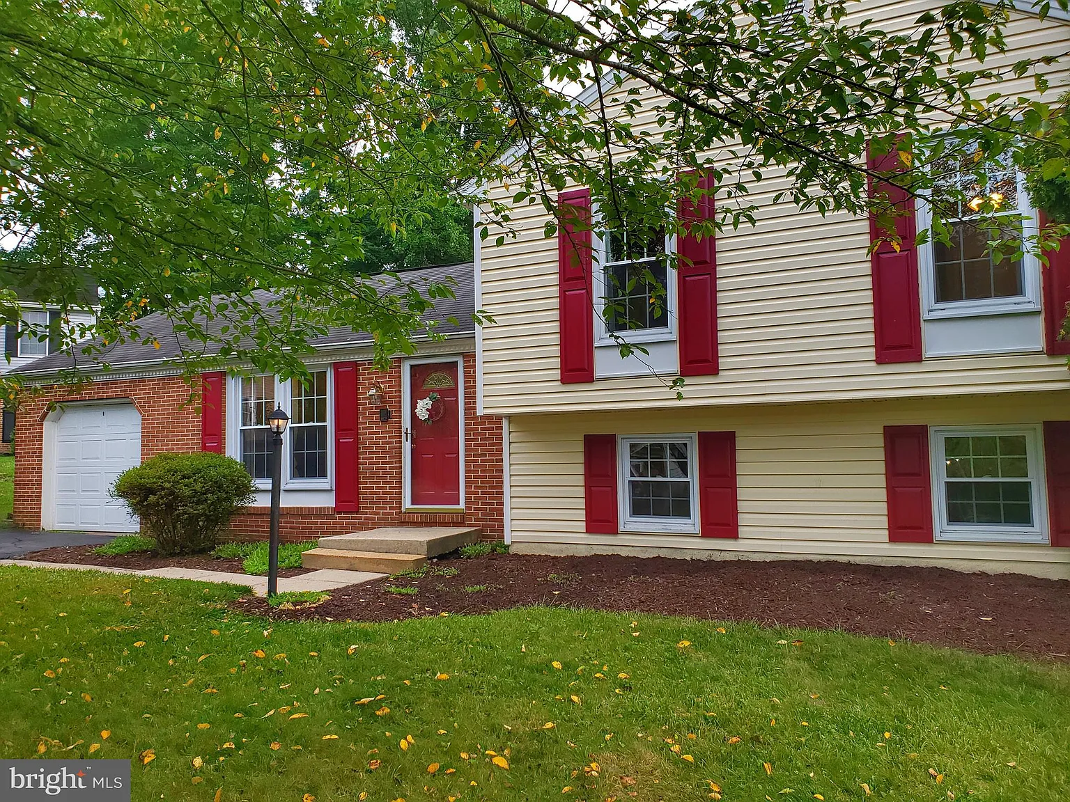 3 bed, 2.5 bath, 1712 sqft, $2,950 — Photo 1
