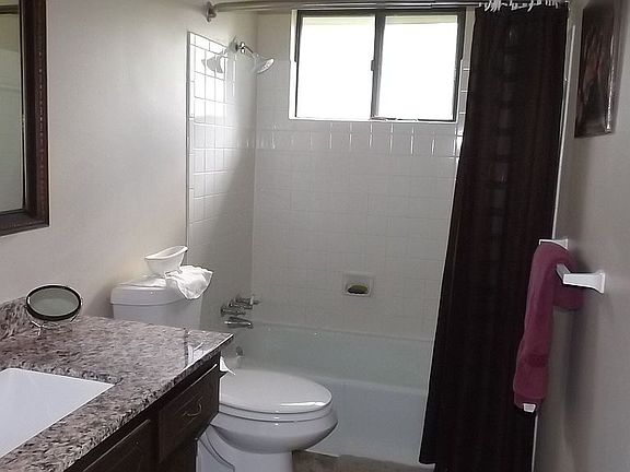 5th image of 1801 E 151st Ter