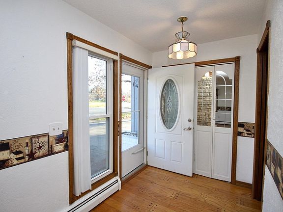 2nd image of 3608 S Glenwood Dr
