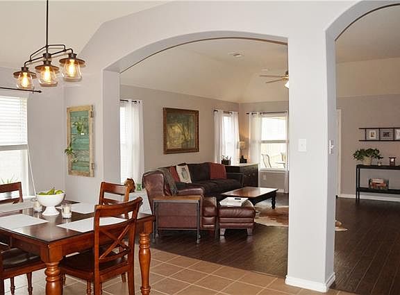 4th image of 1336 Constance Dr