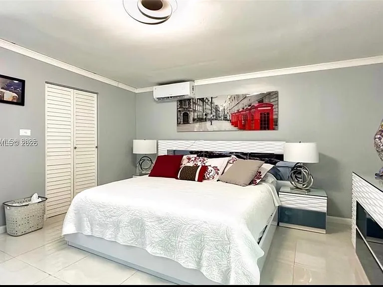 20515 NW 45th Ave — Photo 16