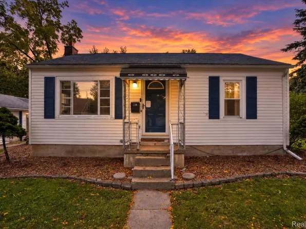 719 Poxson Ave, Lansing, MI 48910
