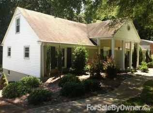2620 Village Trl, Winston Salem, NC 27106