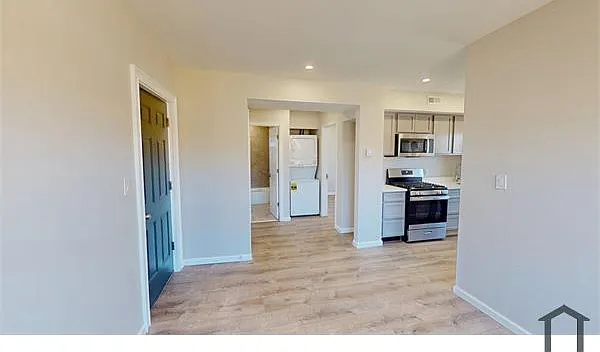 307 Division Ave NE #303 — Photo 8