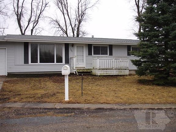 2nd image of 105 Horseshoe Dr