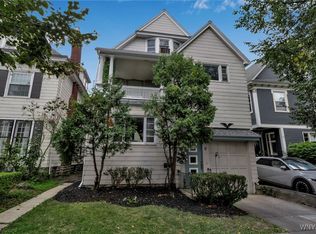 34 Saint James Pl, Buffalo, NY 14222