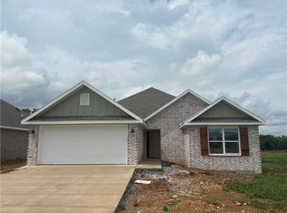 200 Palm St, Centerton, AR 72713