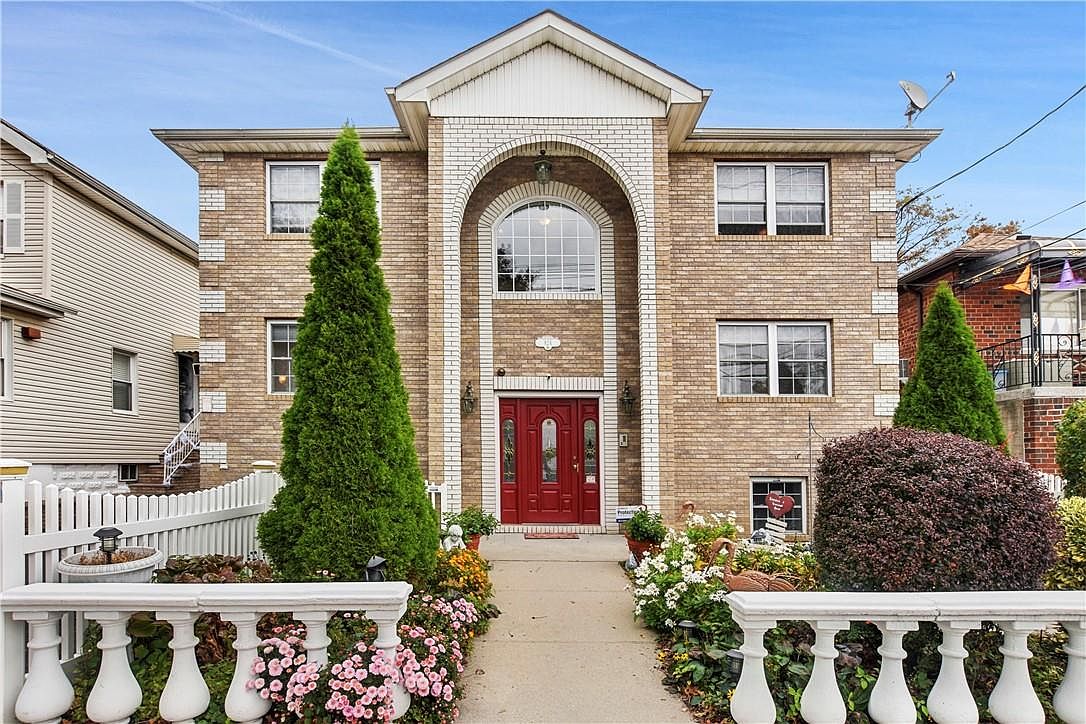 ※ __n.style__ RIDER STRAIGHT-LEG JEANS - ECRU CHAINSTITCH | COS