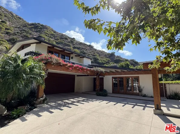 5942 Paseo Canyon Dr, Malibu, CA 90265