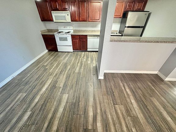2nd image of 5075 Indian River Dr Unit 179