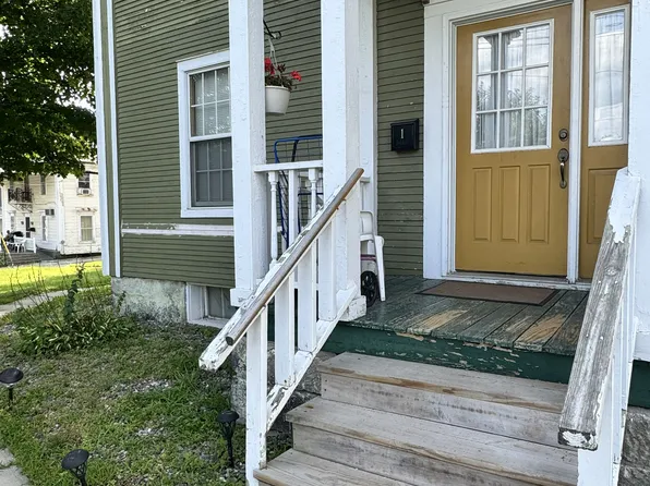 124 Main St #1, Richford, VT 05476