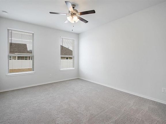 2nd image of 1613 Abbottsford Ave #1613